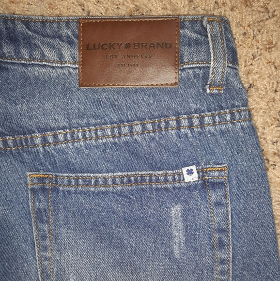 Jeans - Picture 2 of 6